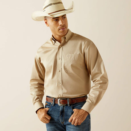 10058558 Mns Lightweight Solid Twill Classic Fit Shirt - Khaki Khaki