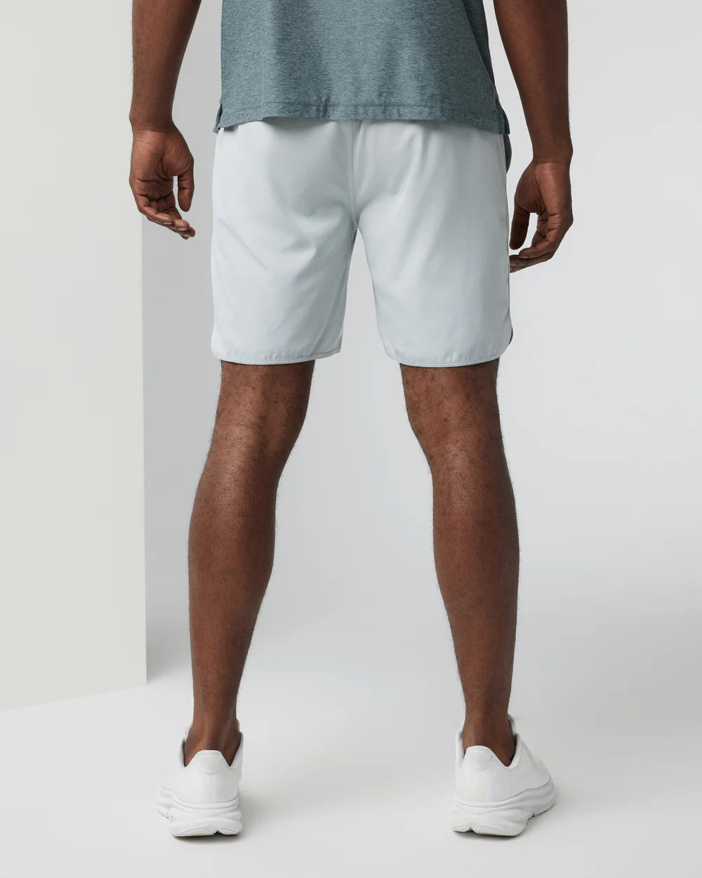 Vuori Banks Short - Sky Grey Linen Texture