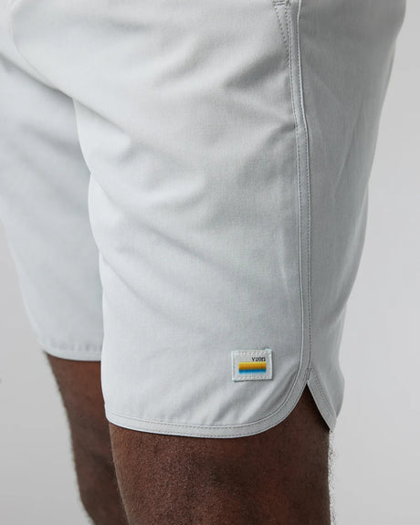 Vuori Banks Short - Sky Grey Linen Texture