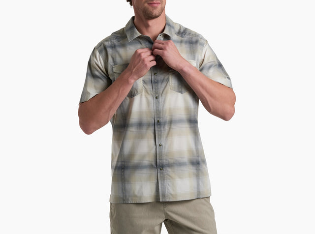 Kuhl Clothing Mens Konquer Shortsleeve Feather grey