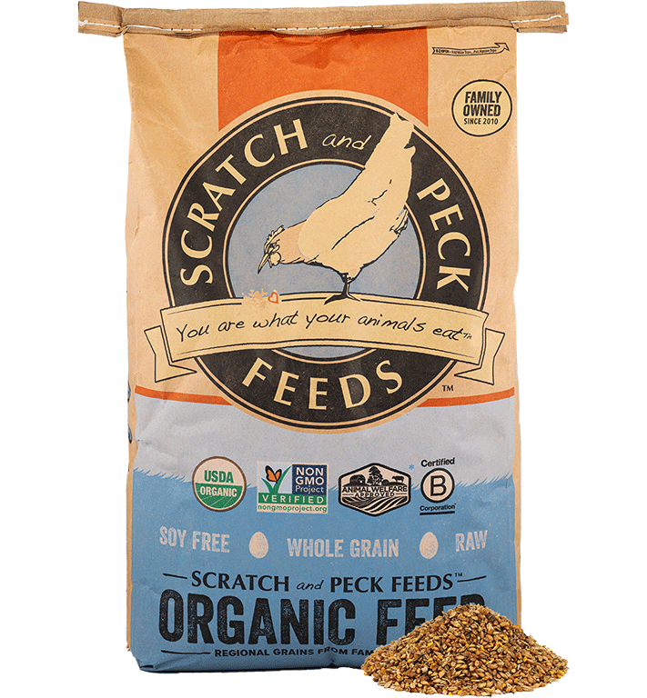 Scratch Peck Organic Layer With Corn 16Pct